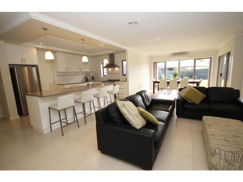 7 Exmoor Court, Alfredton VIC 3350