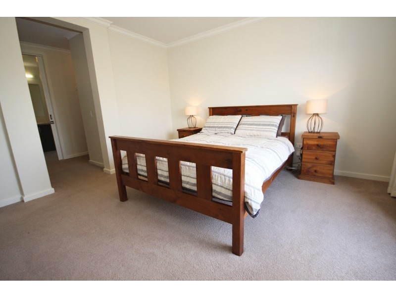 7 Exmoor Court, Alfredton VIC 3350