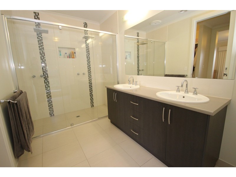 7 Exmoor Court, Alfredton VIC 3350