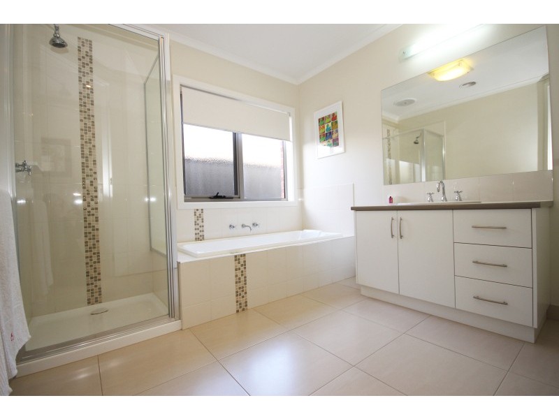 7 Exmoor Court, Alfredton VIC 3350