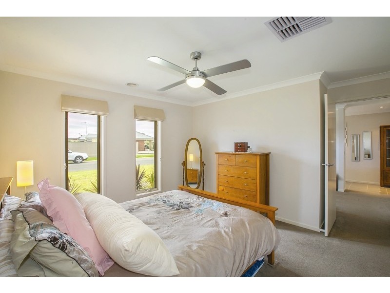 5 Nimble Drive, Delacombe VIC 3356