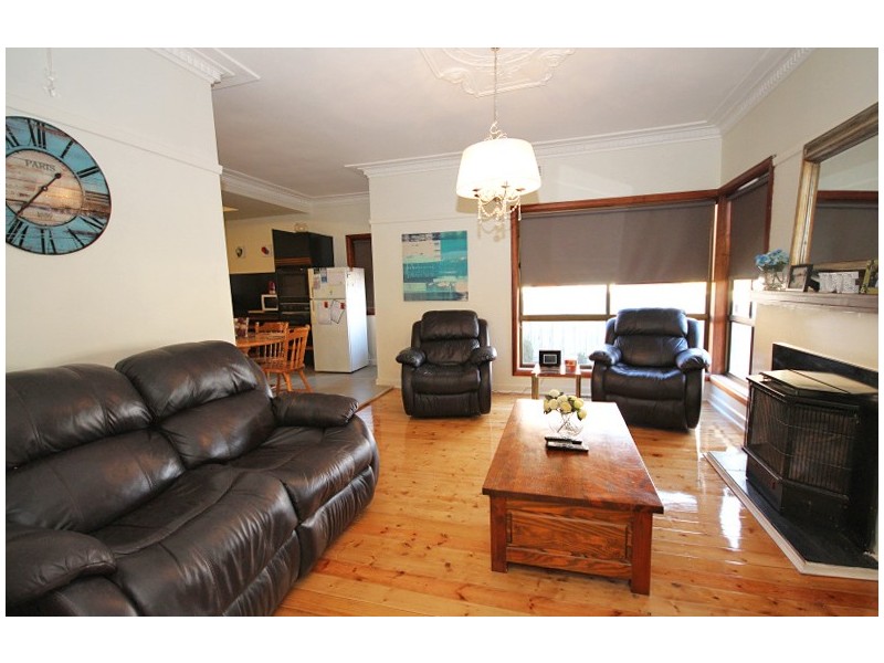 10 Brinkley Avenue, Wendouree VIC 3355