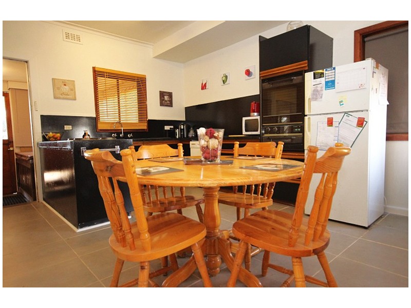 10 Brinkley Avenue, Wendouree VIC 3355