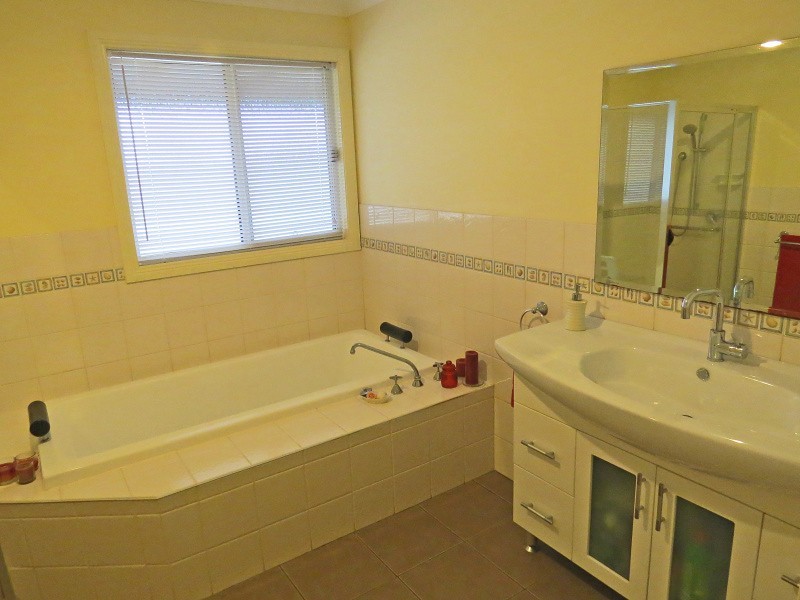 1 Christopher Court, Lismore VIC 3324