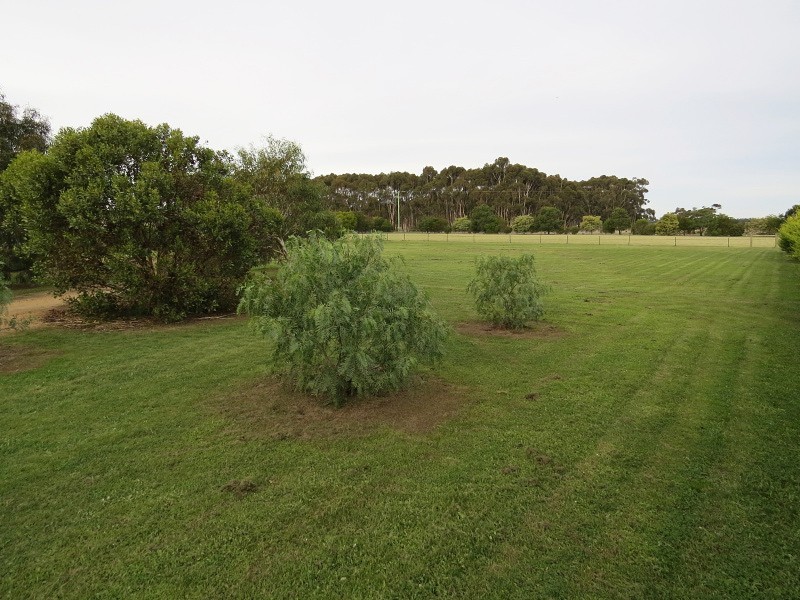 1 Christopher Court, Lismore VIC 3324