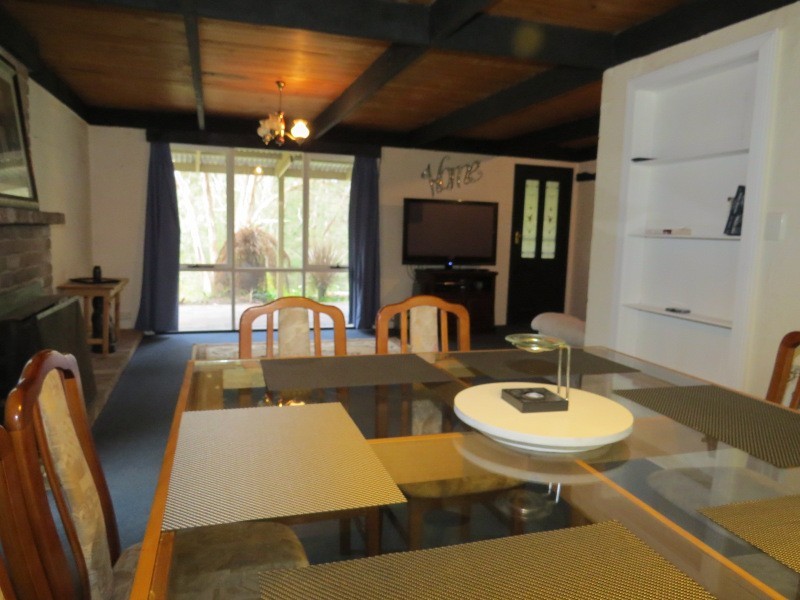 2270 Glenelg Highway, Scarsdale VIC 3351