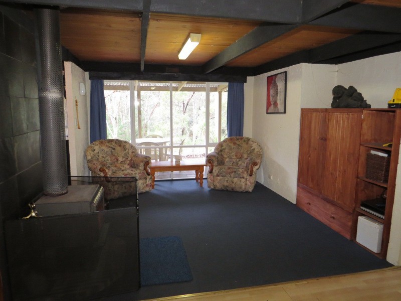 2270 Glenelg Highway, Scarsdale VIC 3351