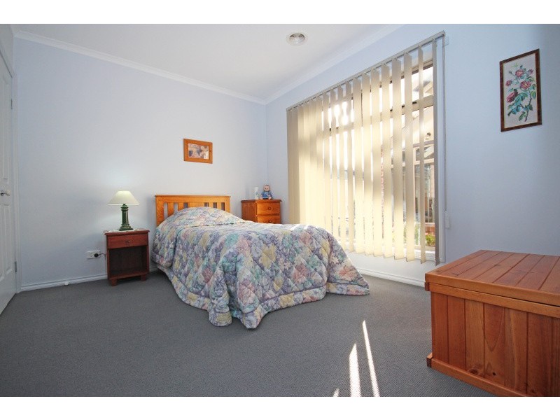 Unit 4, 2A Kelvin Avenue, Sebastopol VIC 3356