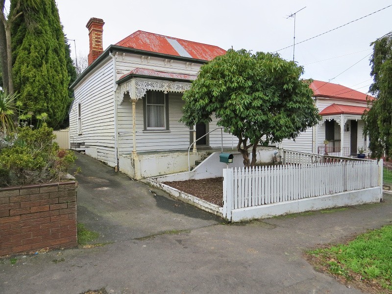 412 Peel Street North, Black Hill VIC 3350