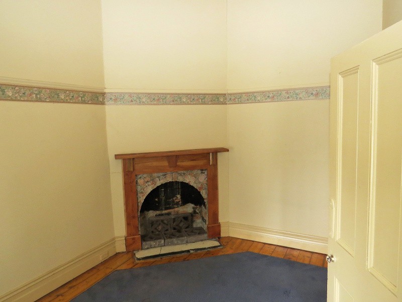 412 Peel Street North, Black Hill VIC 3350