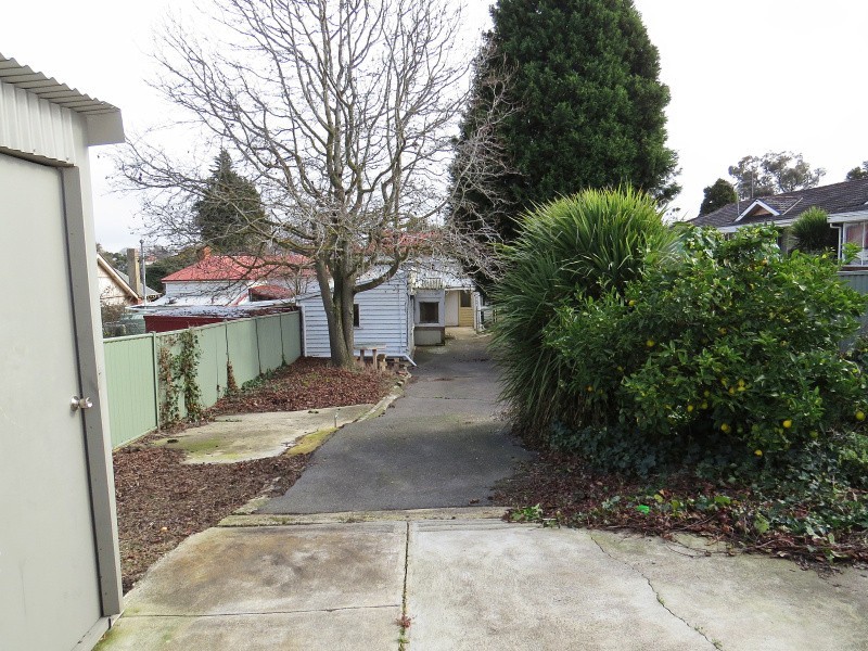 412 Peel Street North, Black Hill VIC 3350