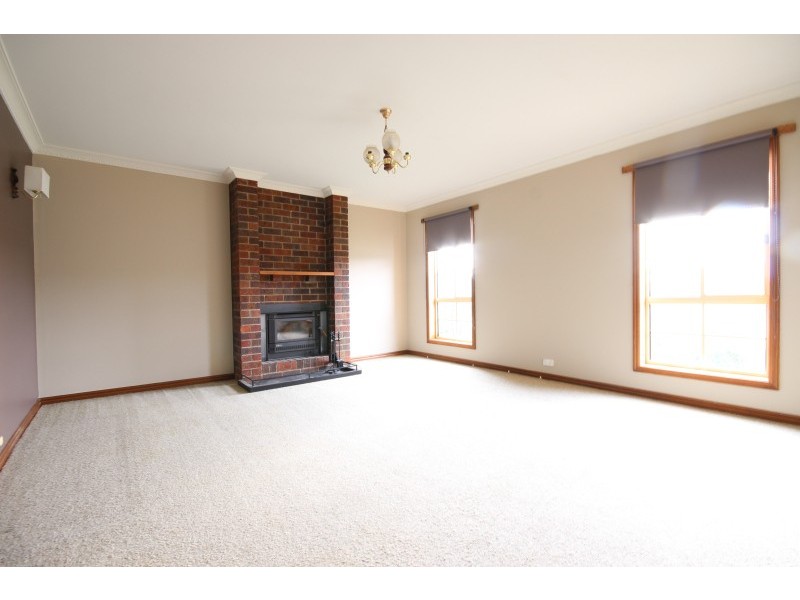 2 Shari Drive, Delacombe VIC 3356