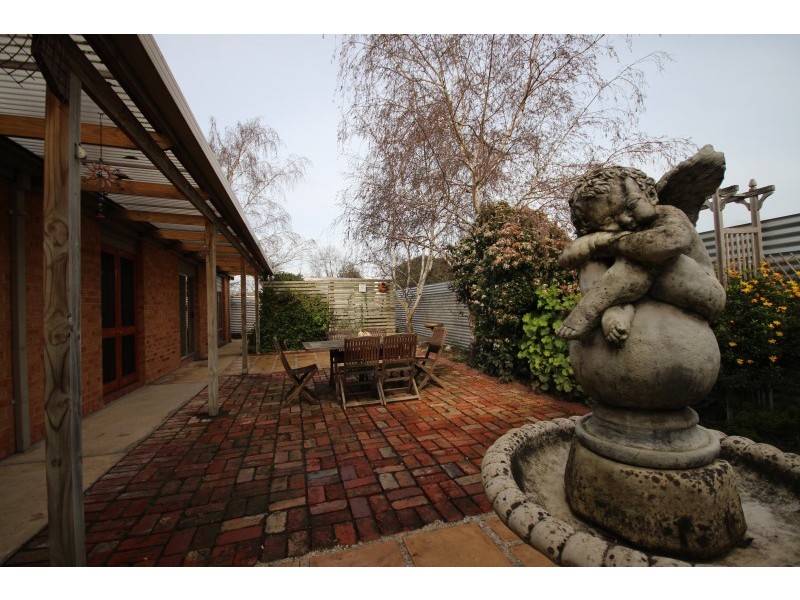 1 Lonsdale Street, Redan VIC 3350