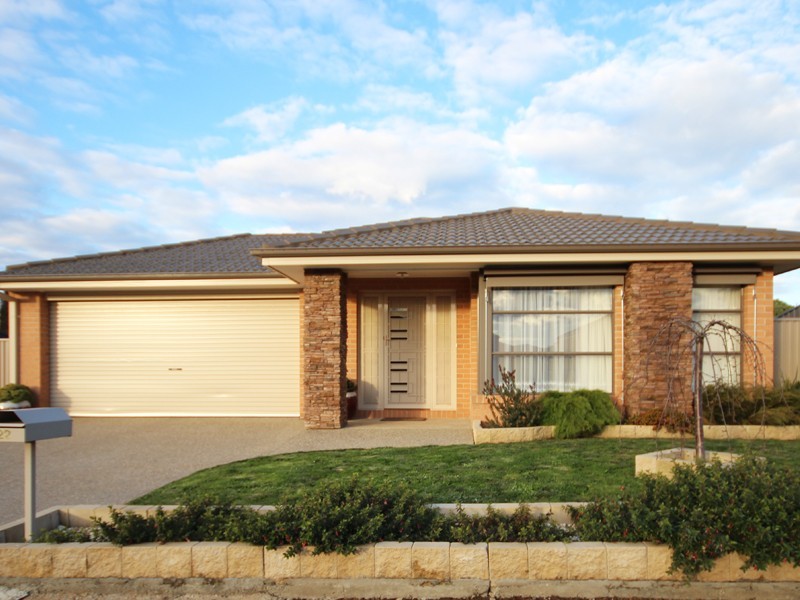 22 Grand Junction Drive, Miners Rest VIC 3352
