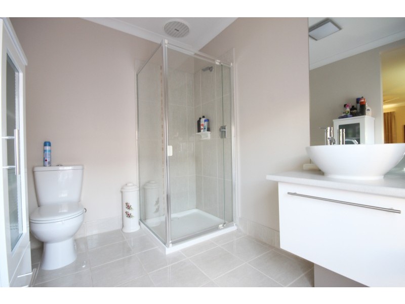 22 Grand Junction Drive, Miners Rest VIC 3352