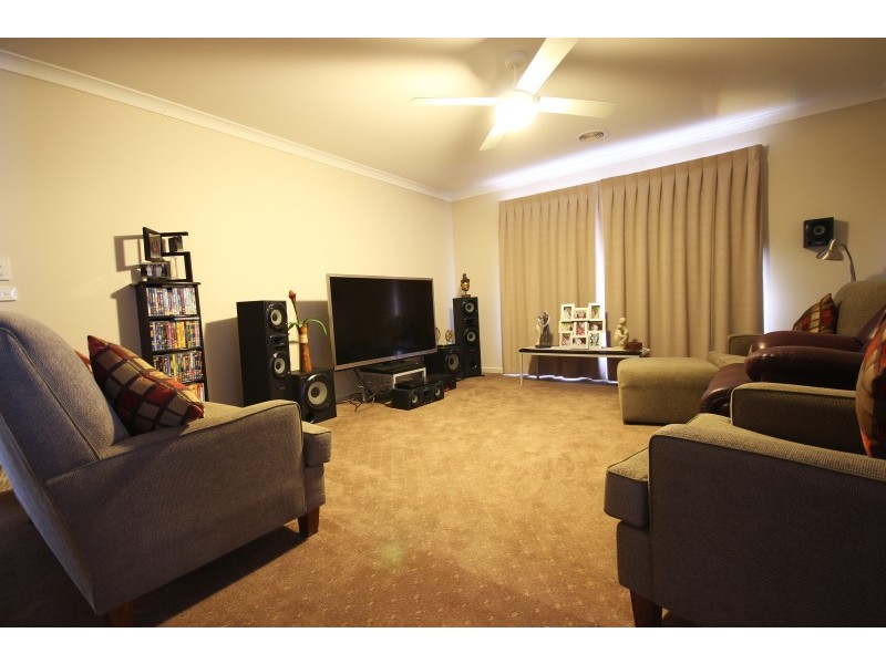 22 Grand Junction Drive, Miners Rest VIC 3352