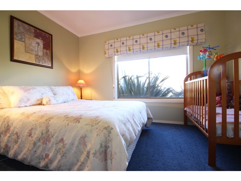 61 Clarke Street, Miners Rest VIC 3352