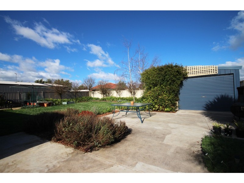 61 Clarke Street, Miners Rest VIC 3352