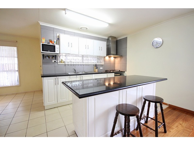 101 Wattle Avenue, Wendouree VIC 3355