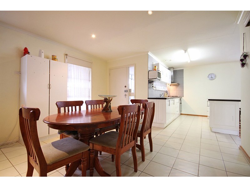 101 Wattle Avenue, Wendouree VIC 3355