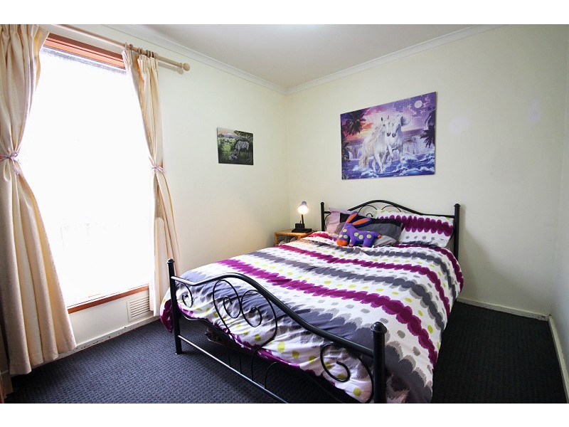 101 Wattle Avenue, Wendouree VIC 3355