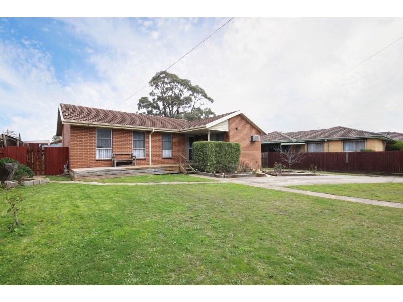101 Wattle Avenue, Wendouree VIC 3355