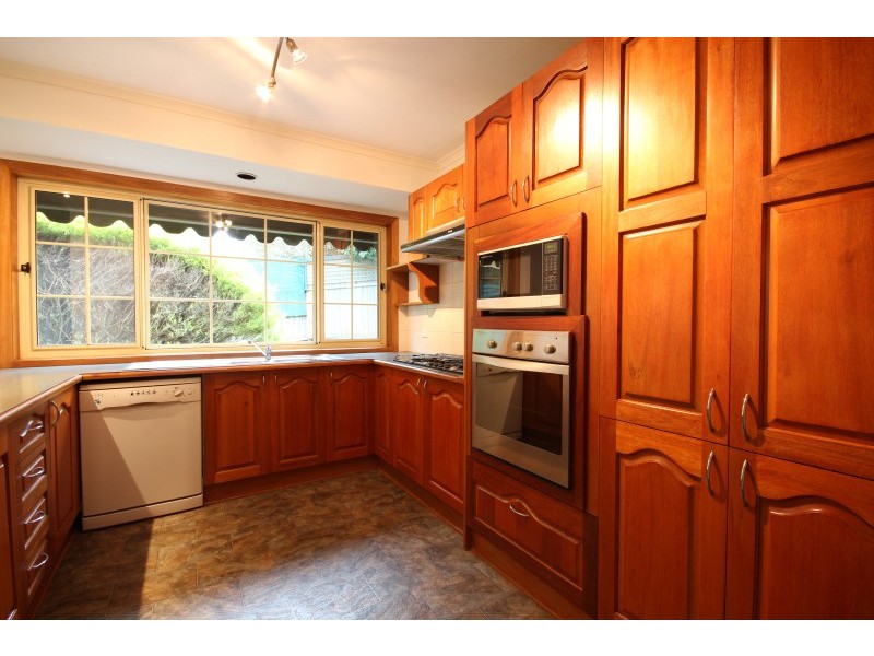 4 Hakea Court, Mount Helen VIC 3350