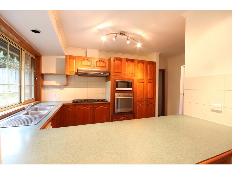 4 Hakea Court, Mount Helen VIC 3350