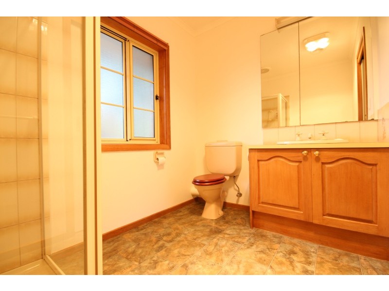 4 Hakea Court, Mount Helen VIC 3350