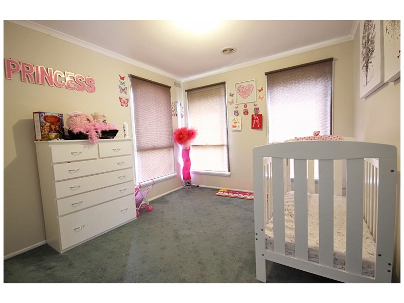 518 Gillies Street North, Wendouree VIC 3355