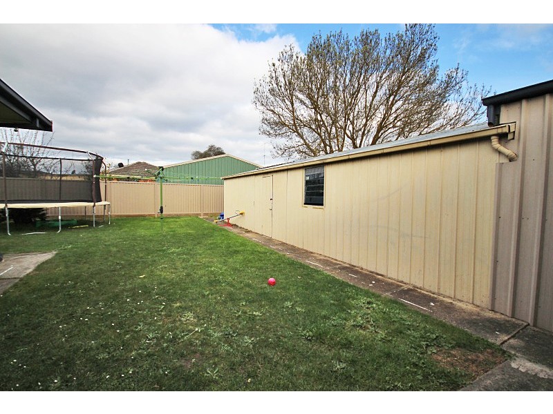 518 Gillies Street North, Wendouree VIC 3355