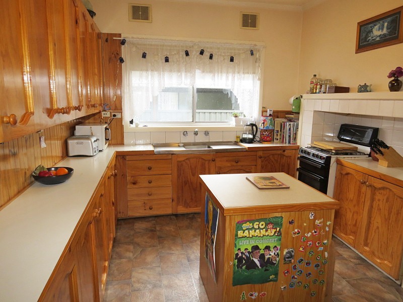 204 Adair Street, Redan VIC 3350