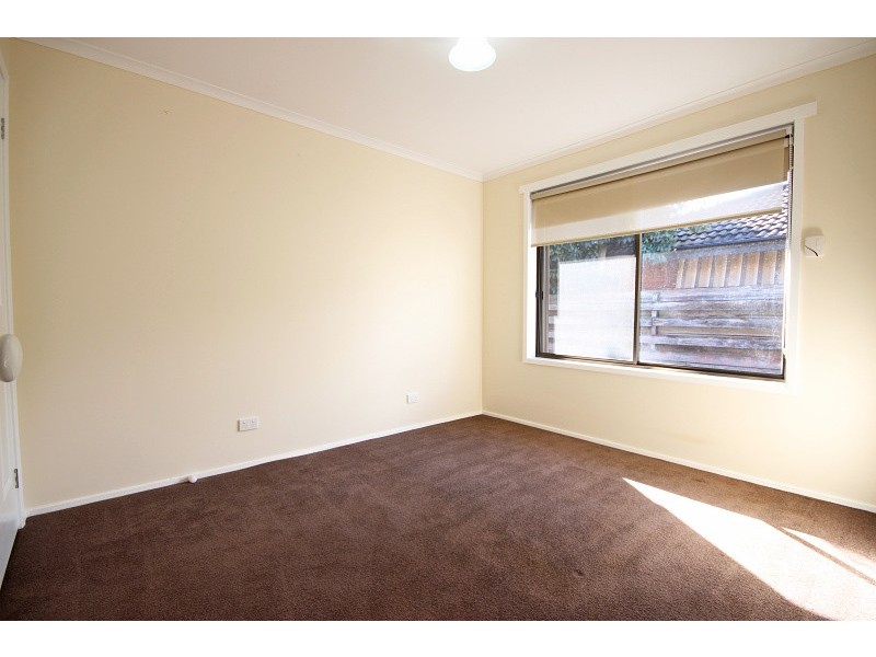 2/61 Grandview Grove, Wendouree VIC 3355