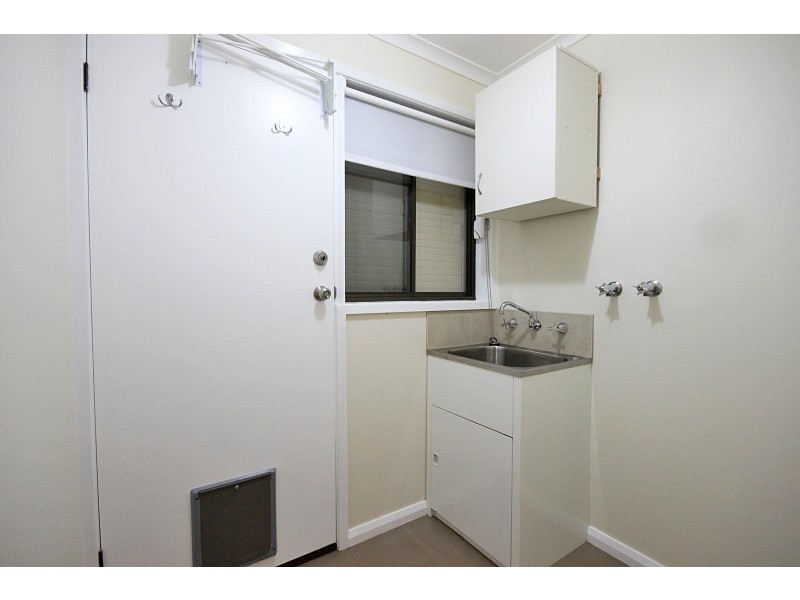 2/61 Grandview Grove, Wendouree VIC 3355