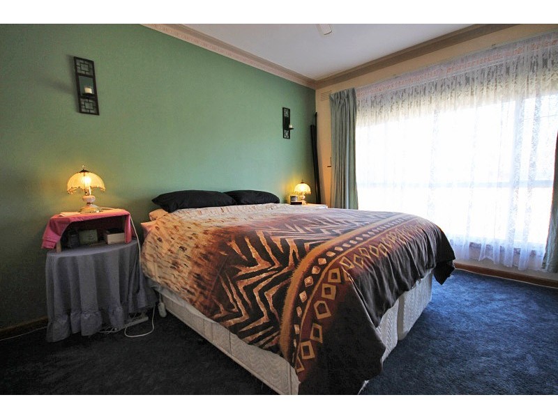 20 Stamford Street, Wendouree VIC 3355