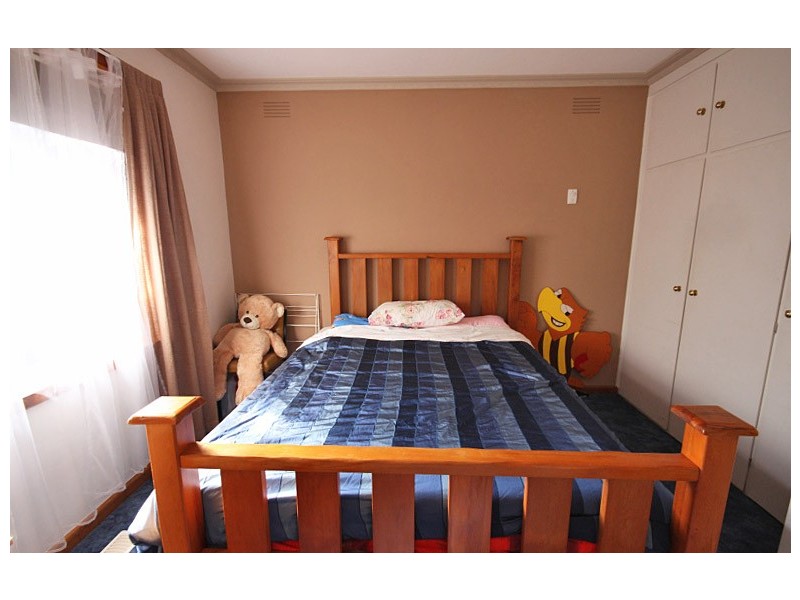 20 Stamford Street, Wendouree VIC 3355