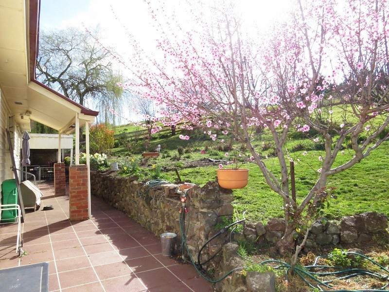 21 Angus Street, Clunes VIC 3370