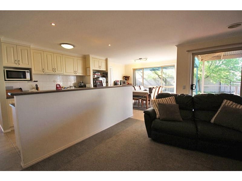 12 The Terrace, Alfredton VIC 3350