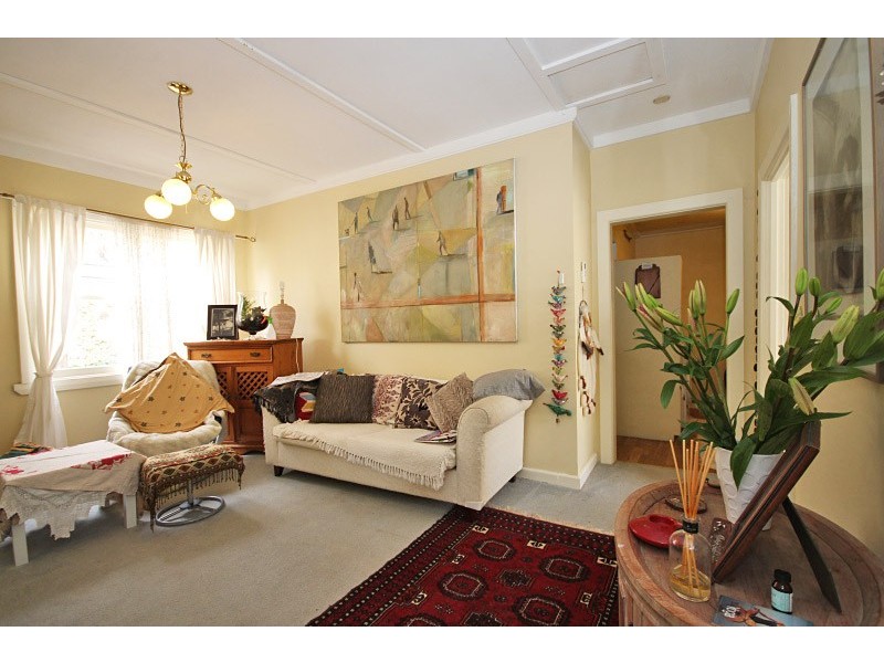 6 Napier Street, Black Hill VIC 3350