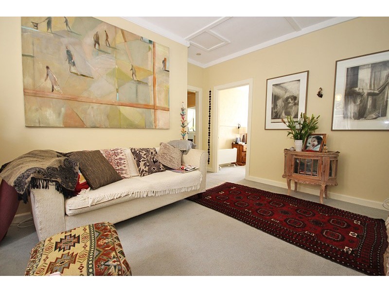 6 Napier Street, Black Hill VIC 3350