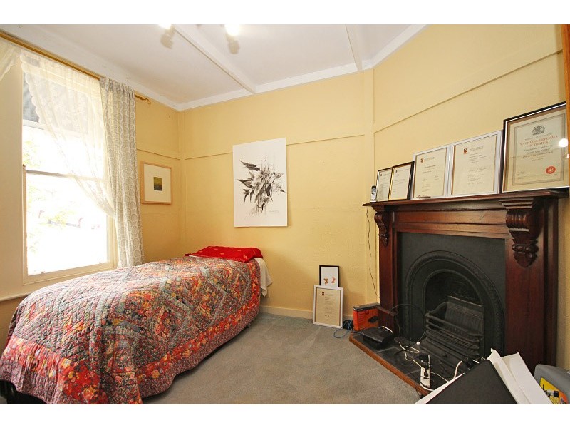 6 Napier Street, Black Hill VIC 3350