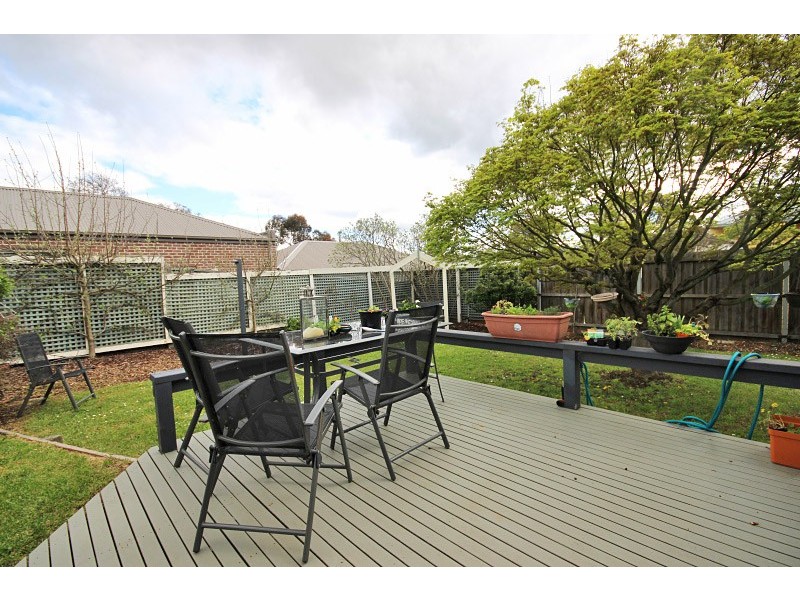 6 Napier Street, Black Hill VIC 3350