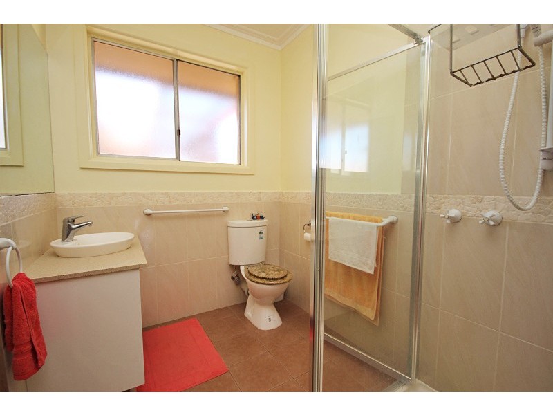 73 Hastings Street, Wendouree VIC 3355