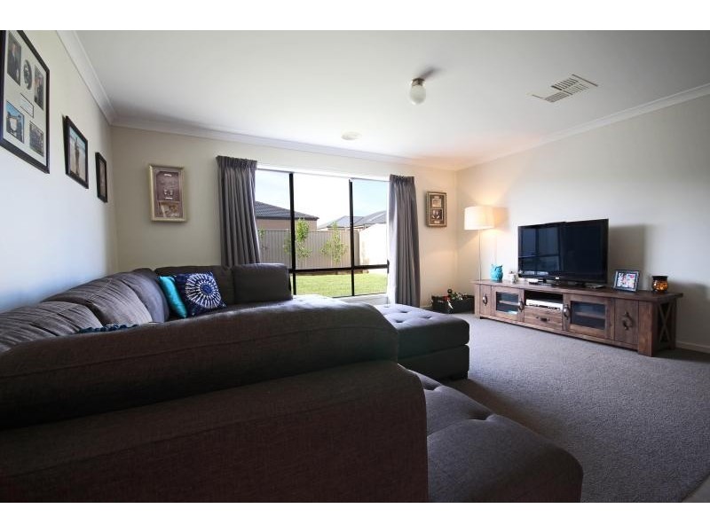 55 Majestic Way, Delacombe VIC 3356