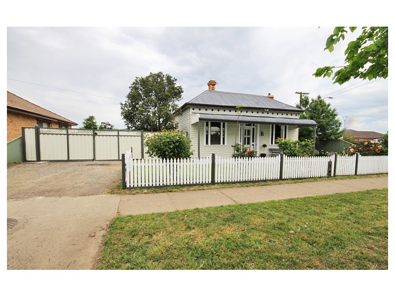 19 Hertford Street, Sebastopol VIC 3356