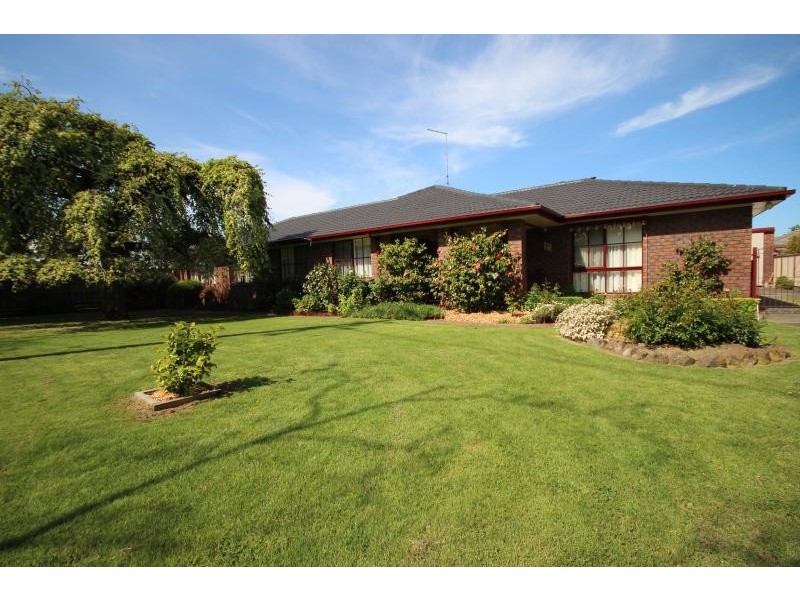 106 Forest Street, Lake Wendouree VIC 3350