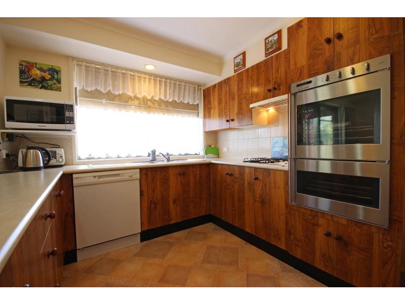 106 Forest Street, Lake Wendouree VIC 3350