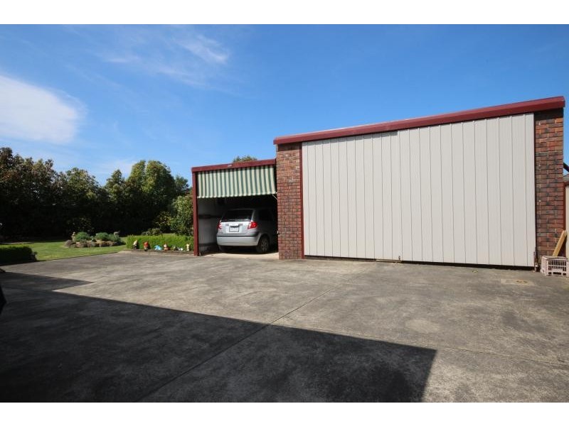 106 Forest Street, Lake Wendouree VIC 3350