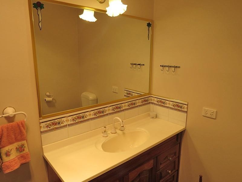 19 Parker Street, Miners Rest VIC 3352