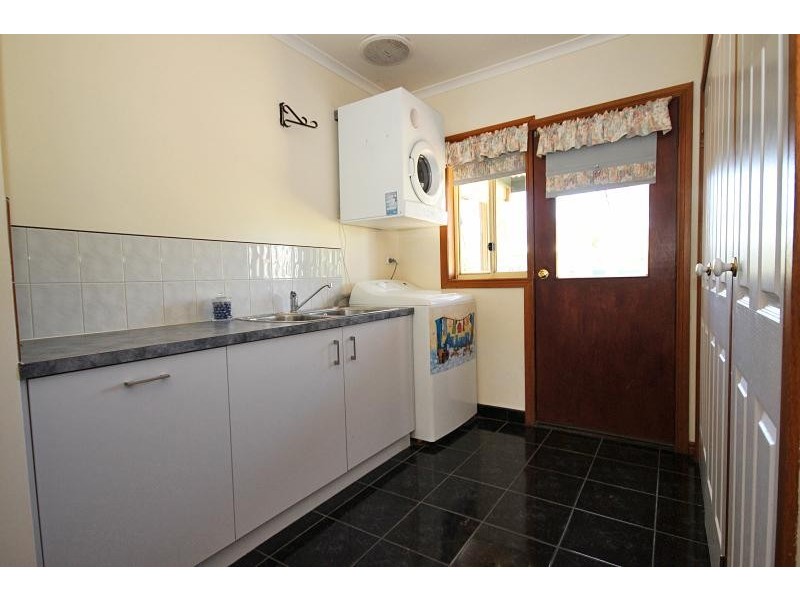 19 Parker Street, Miners Rest VIC 3352